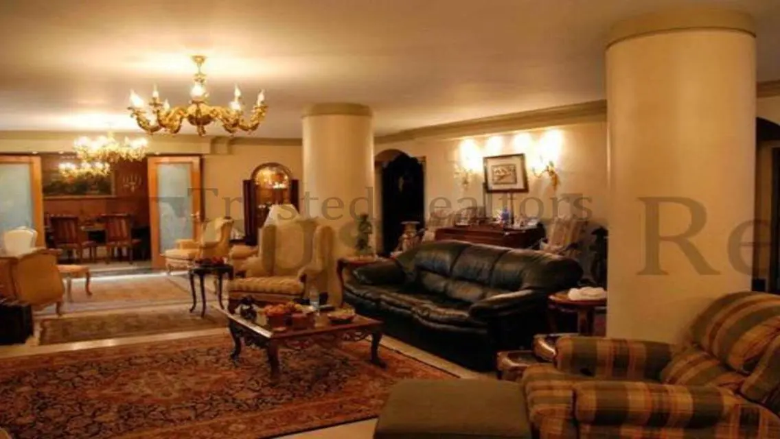 Luxurious 6 bedroom Penthouse for Sale in Hegaz St