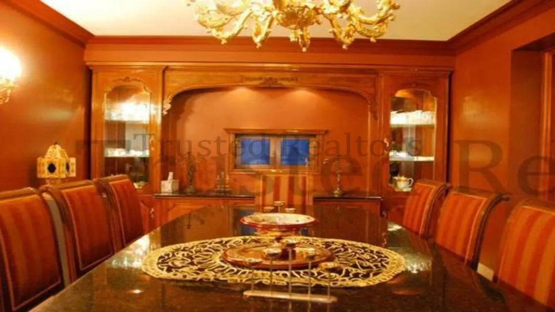 Luxurious 6 bedroom Penthouse for Sale in Hegaz St