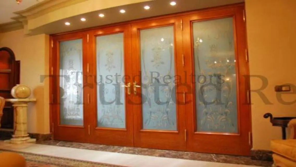 Luxurious 6 bedroom Penthouse for Sale in Hegaz St