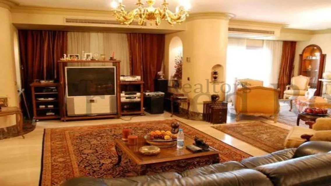 Luxurious 6 bedroom Penthouse for Sale in Hegaz St