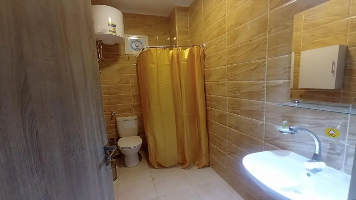 2 Bedroom with pool view