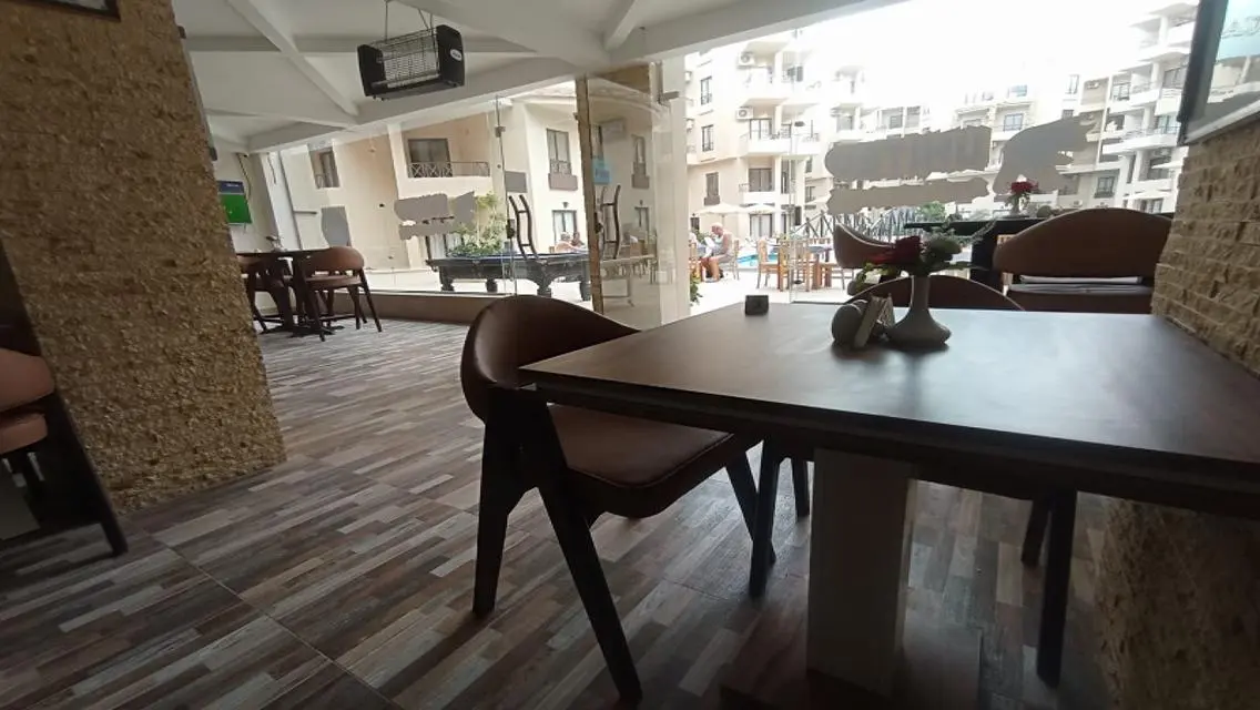 2 Bedroom with pool view