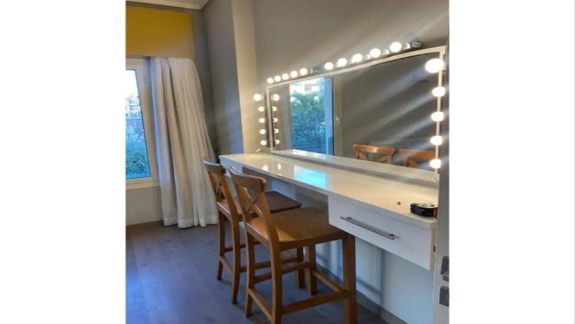 furnished studio with garden rent The Village