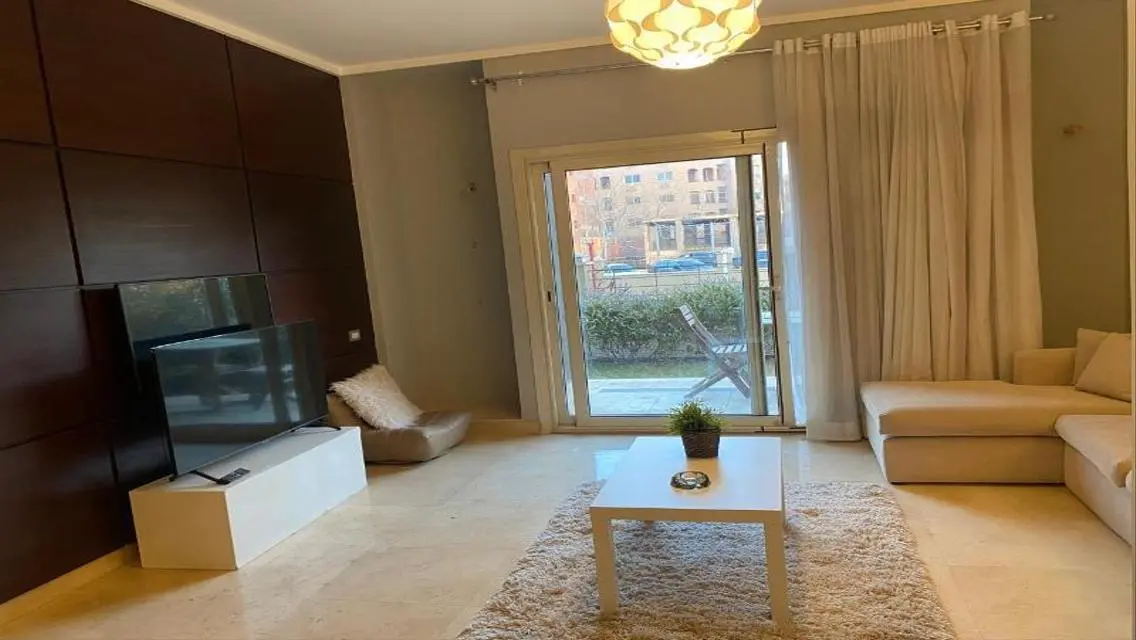 furnished studio with garden rent The Village