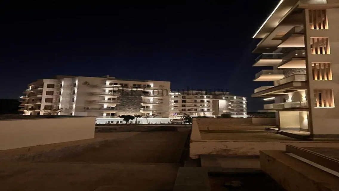 Townhouse Resale in Mountain View iCity Compound
