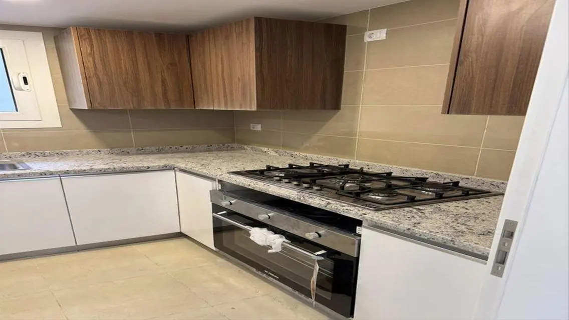Ready to move finished apartment from ora