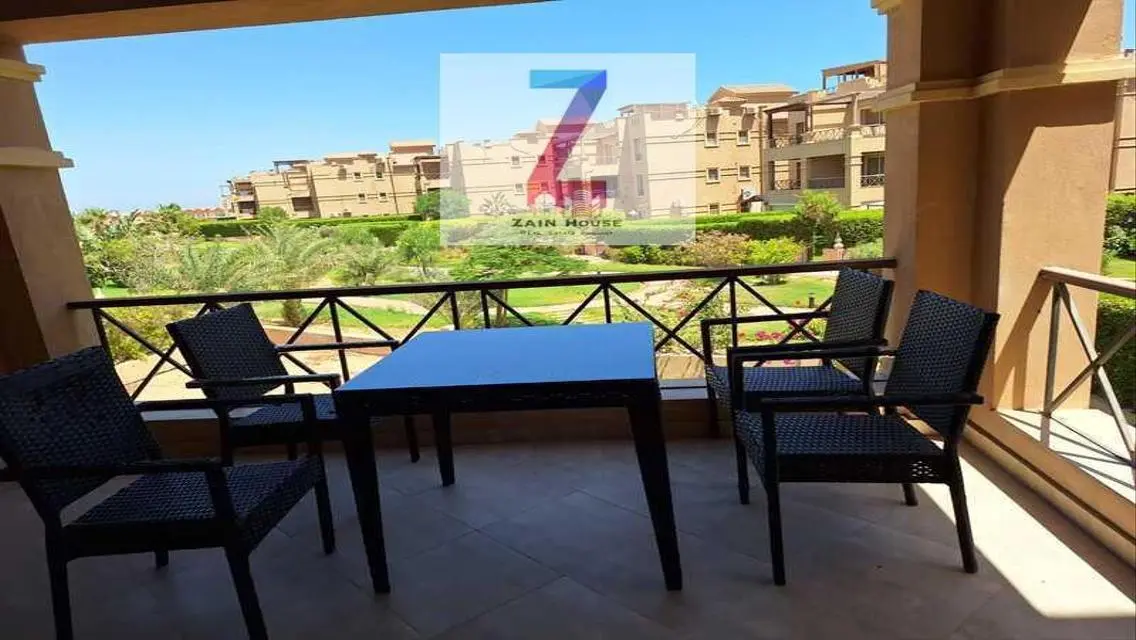 شاليه بنتهاوس بالروف للبيع بقرية بياسيرا السخنة