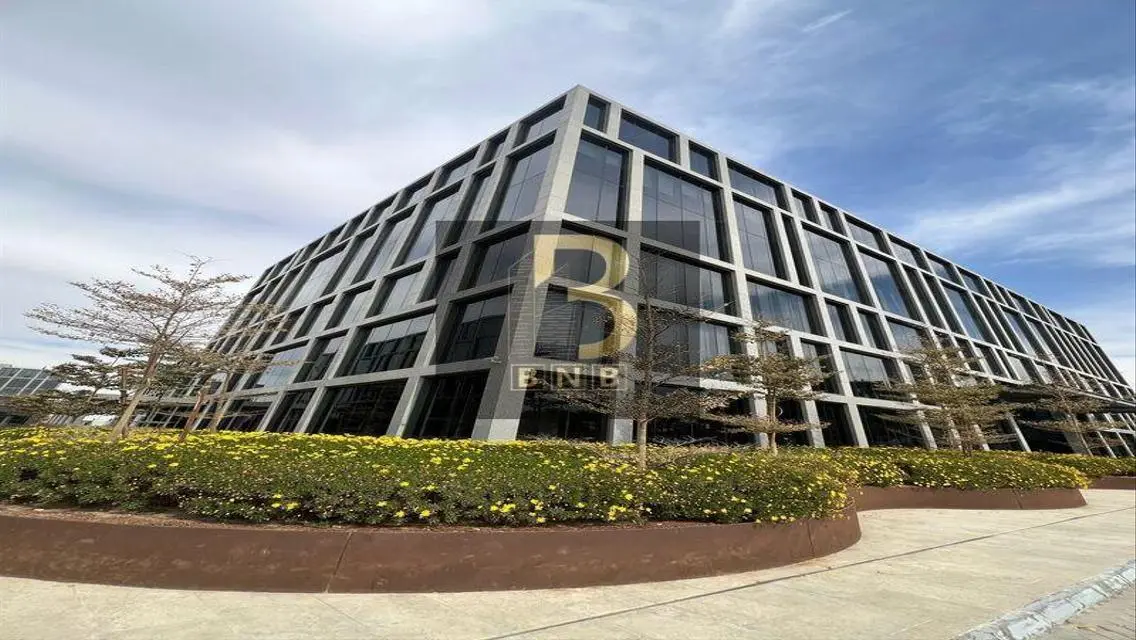 Fully finished office 96sqm in CFC new cairo
