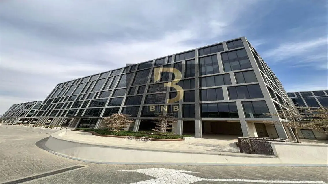 Fully finished office 96sqm in CFC new cairo