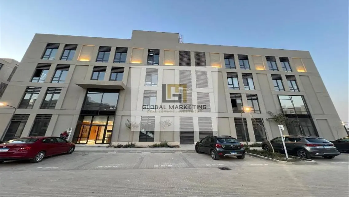 دور كامل للايجار متشطب  1450 متر في ديستريكت 5