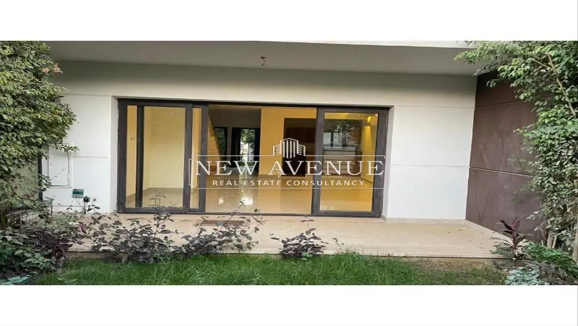 Townhouse Maisonette rent with double garden Hyde park