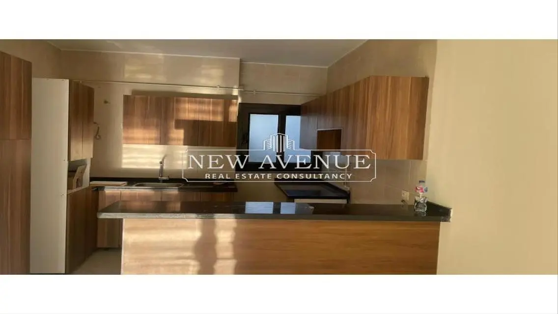 Townhouse Maisonette rent with double garden Hyde park