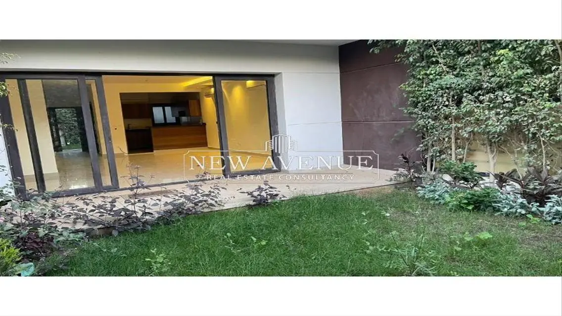 Townhouse Maisonette rent with double garden Hyde park