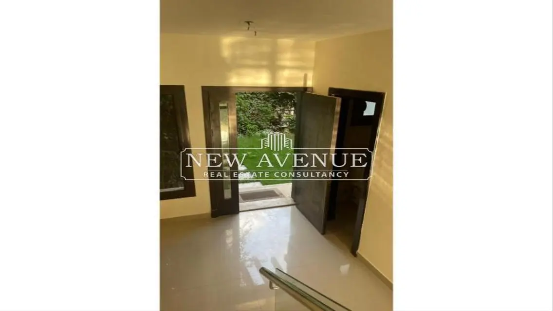 Townhouse Maisonette rent with double garden Hyde park