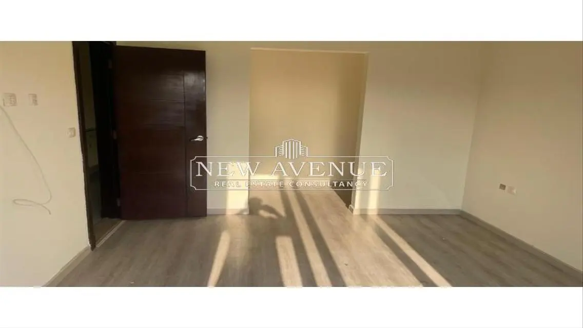 Townhouse Maisonette rent with double garden Hyde park