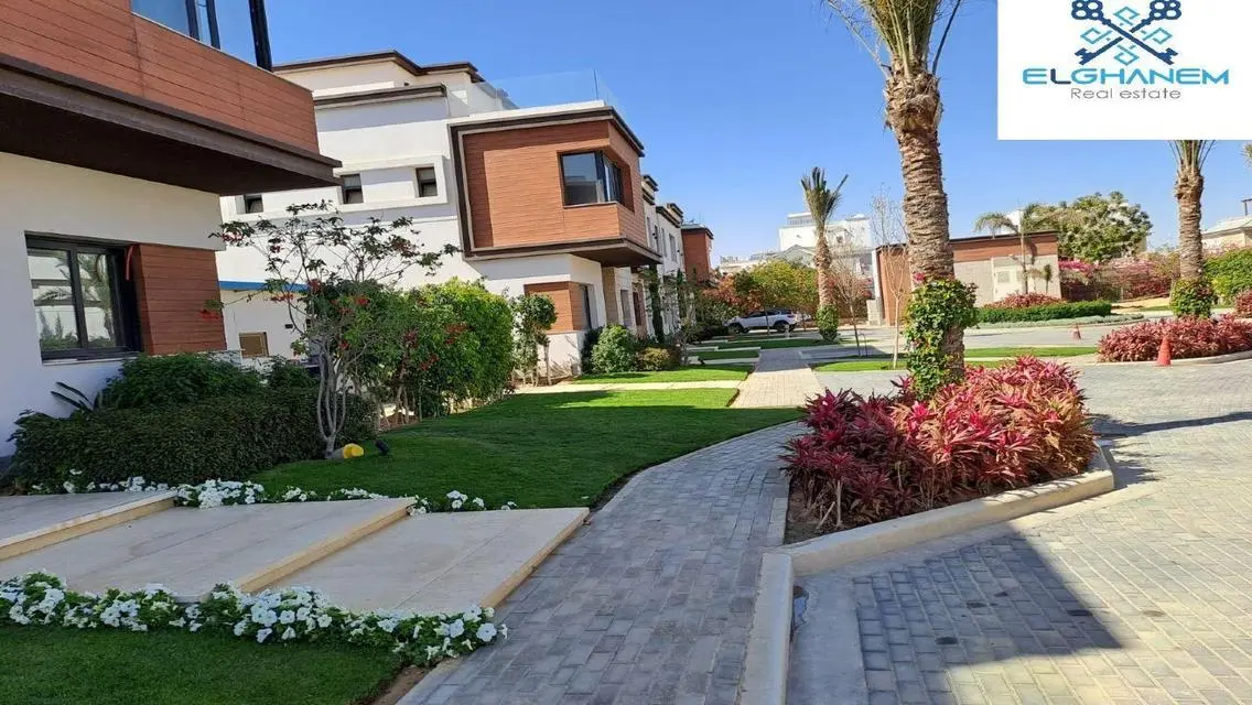 Townhouse Middle for sale delivery end 2025