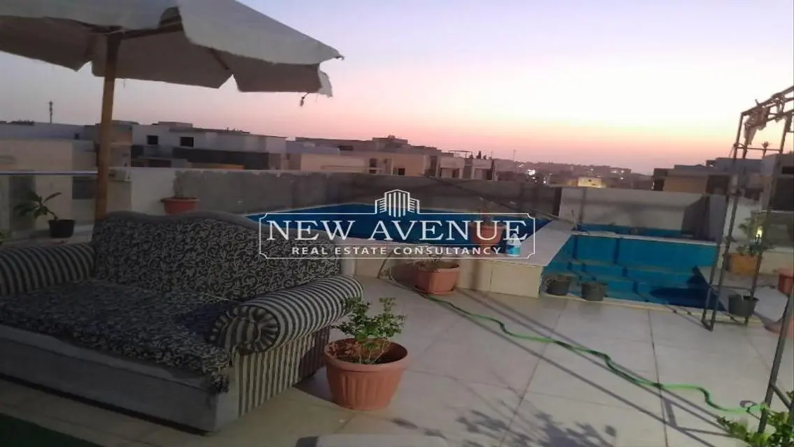 Delivered penthouse fully finished in galleria moon valley