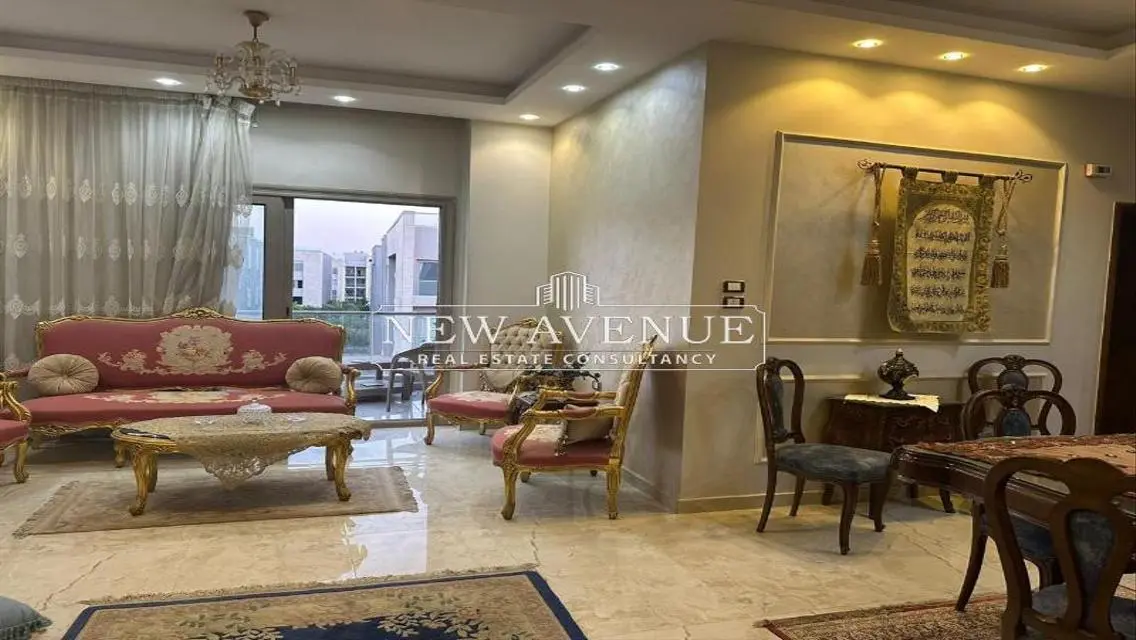 Delivered penthouse fully finished in galleria moon valley