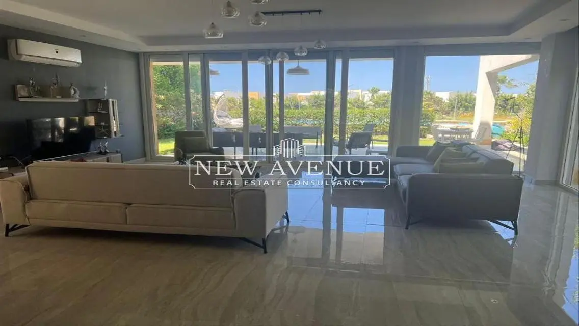 Fully finished &amp; furnished villa 1st row lagoon