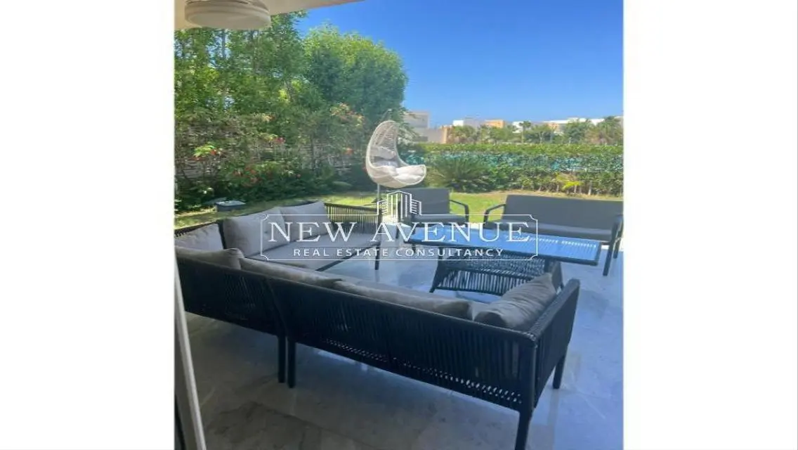 Fully finished &amp; furnished villa 1st row lagoon