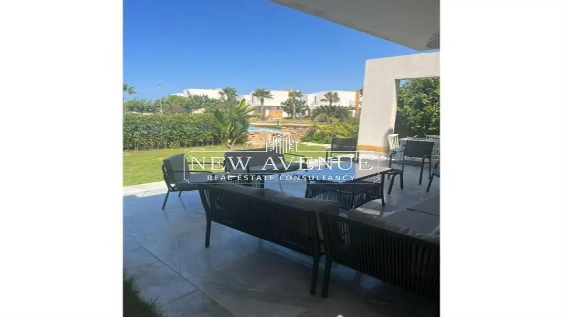 Fully finished &amp; furnished villa 1st row lagoon