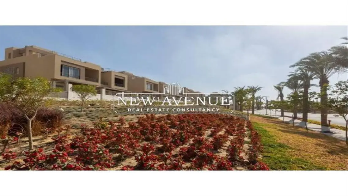 Luxury Apartment with Four Bedrooms and Private Garden