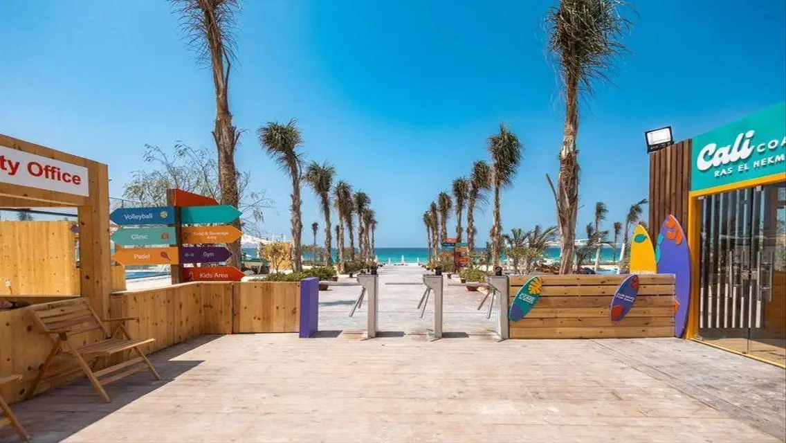 Direct sea view chalet for sale finished - Maven