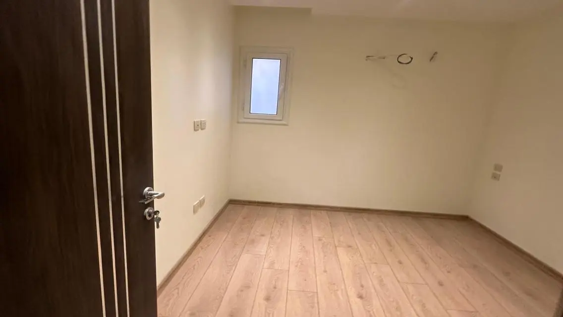 شقه مطبخ و تكيفات للايجار في ماونتن فيو هايد بارك
