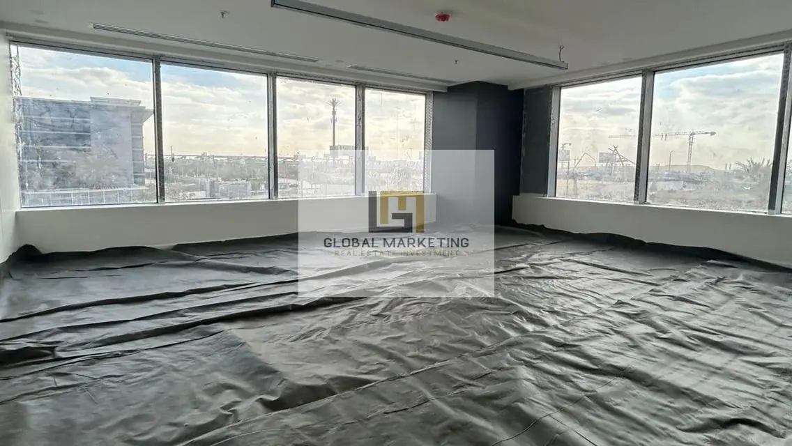 Fully Finished office 700m for rent in CFC