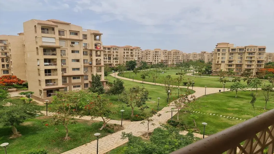 للايجار قانون  بمدينتي  فى b3  فيو وايد جاردن