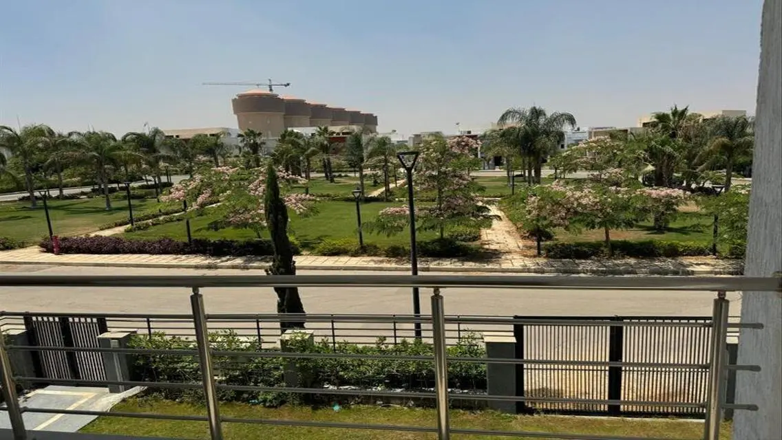 فيلا فى مدينتى للايجار قانون  نموذج I اول سكن