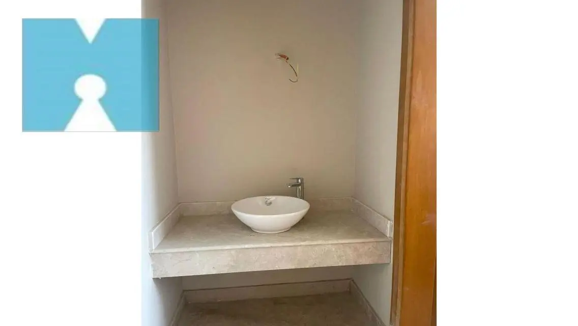 Big Twin House for sale in Atrio Iwan
