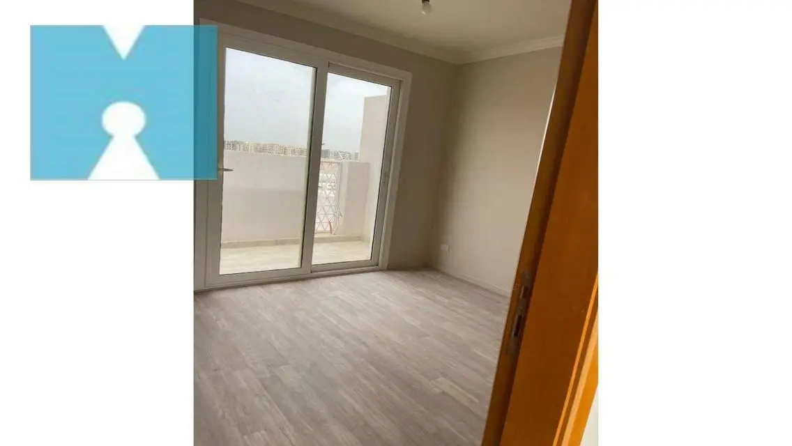 Big Twin House for sale in Atrio Iwan