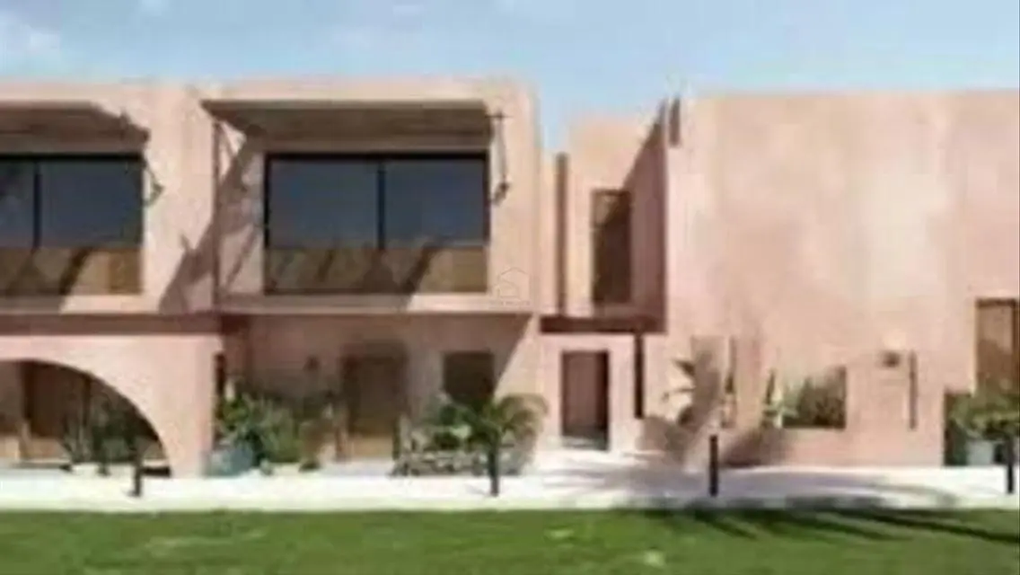 شاليه فيو على البحر للبيع في بلايا الساحل الشمالي