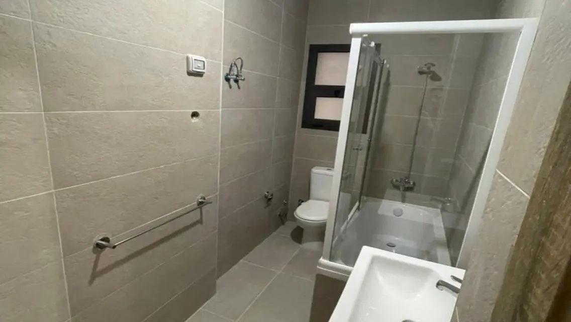 flat with kitchen and air conditioners for rent 