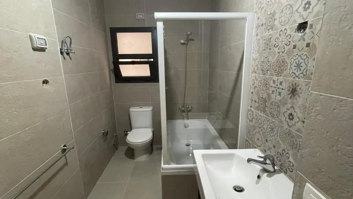 flat with kitchen and air conditioners for rent 