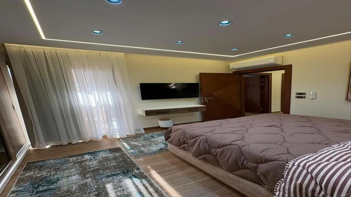 شقه 3 نوم تشطيبات خاصه للبيع بالعفش و الاجهزه