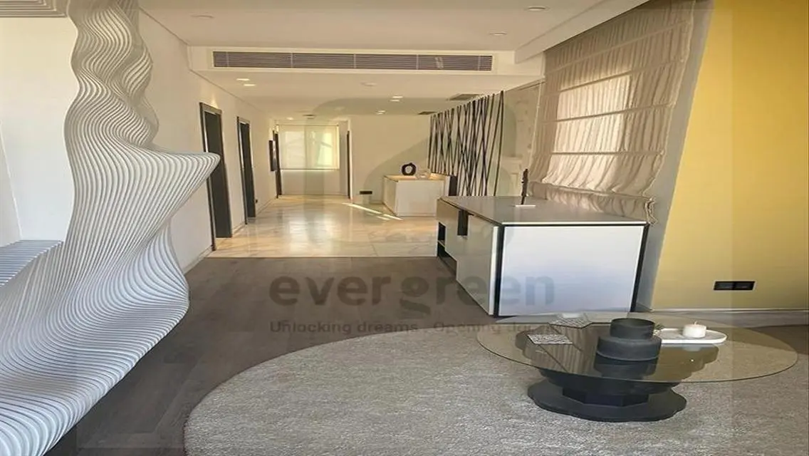 شقه بريم لوكيشن فى مشروع باديه 0 مقدم وقسط على 12س