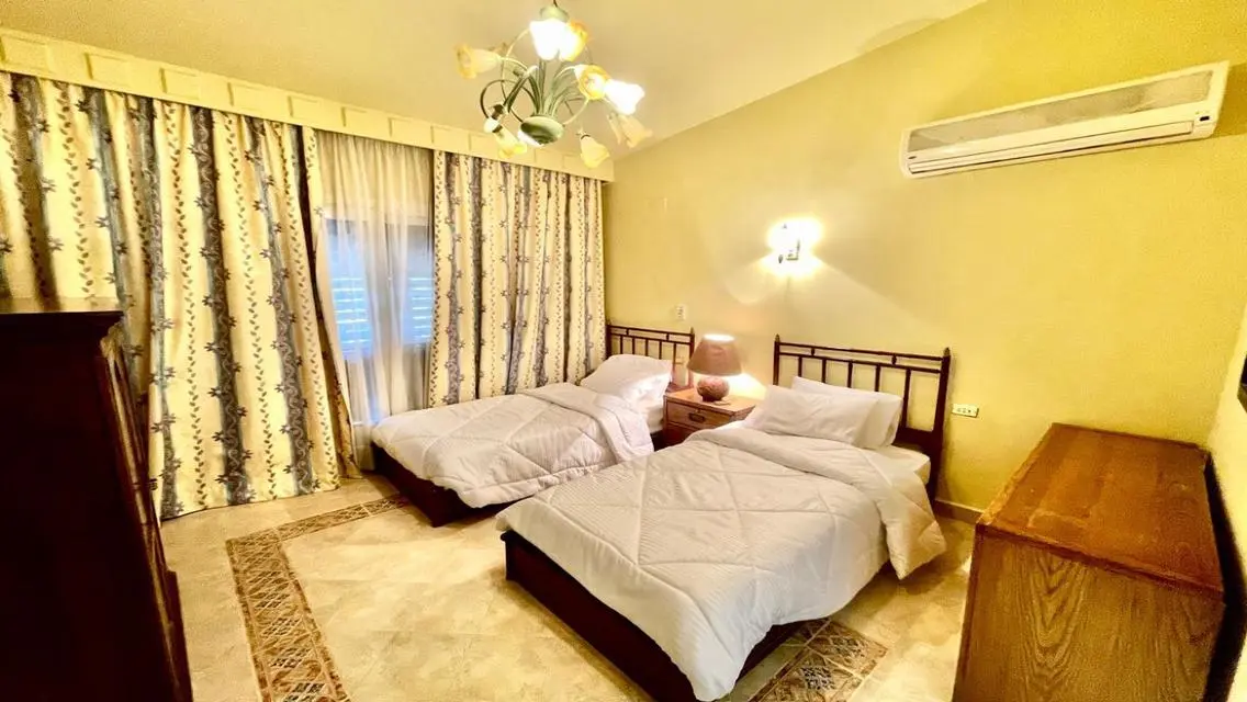 مارينا فيلا صف ثاني على البحر مفروشة بالكامل
