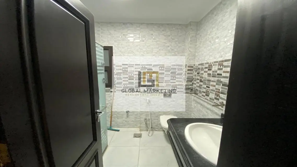 Apartment - kitchen with appliances - in Eastown