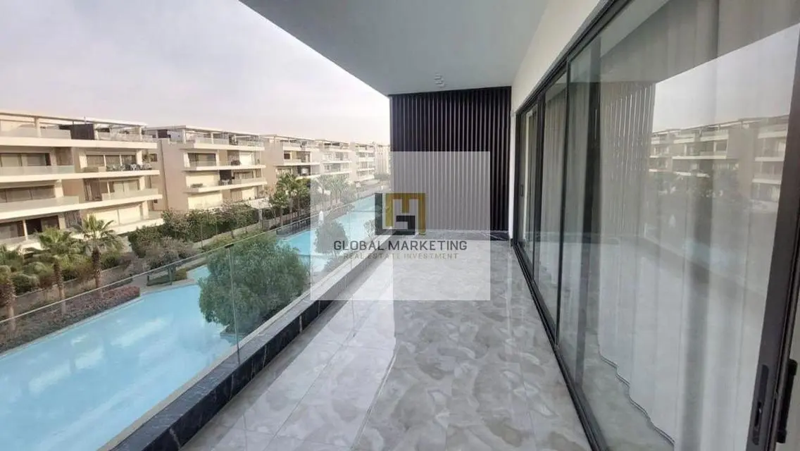 Modern furnished penthouse with pool for rent
