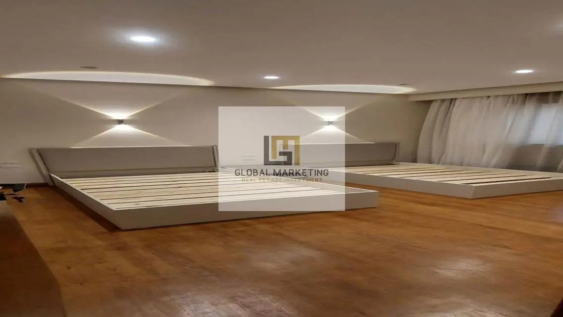 Modern furnished penthouse with pool for rent