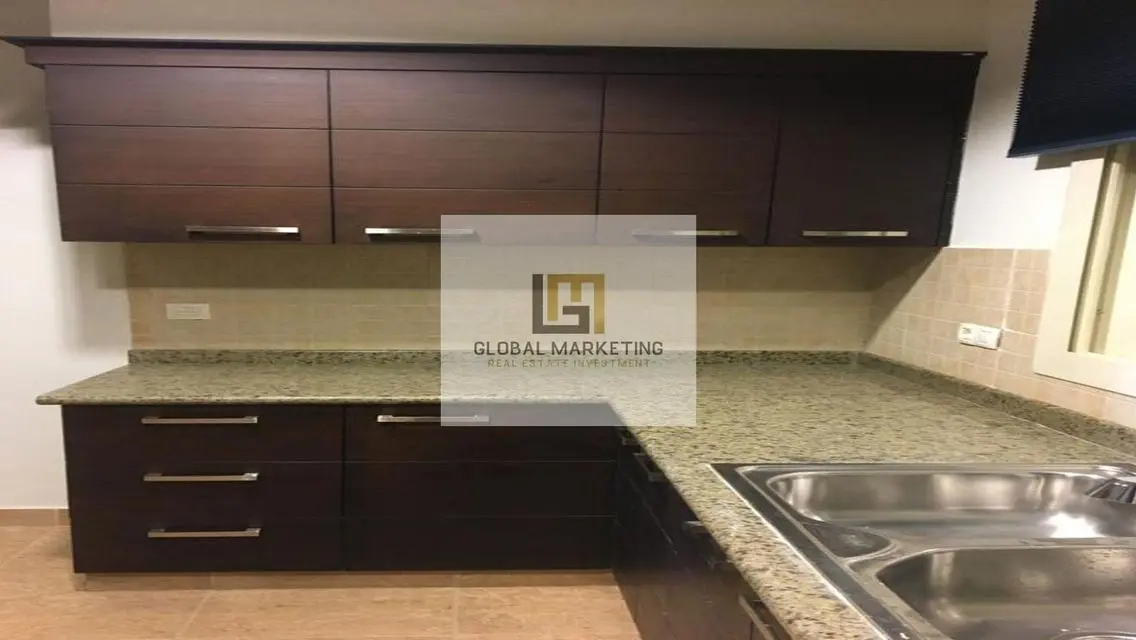 Apartment at a bargain price - prime location