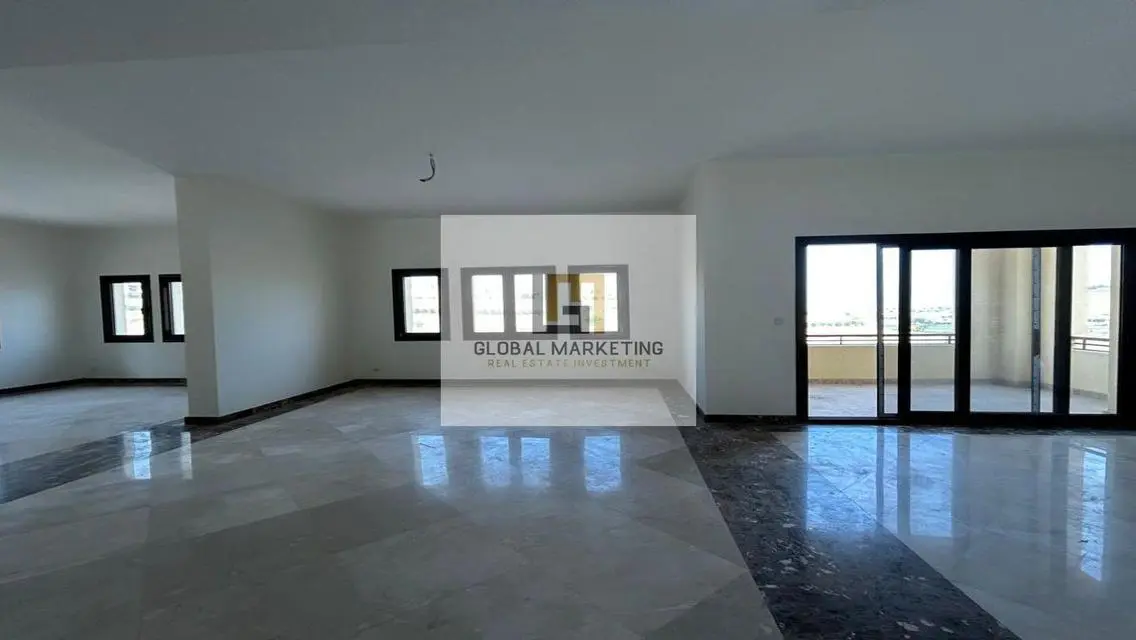 Villa at a bargain price - excellent location