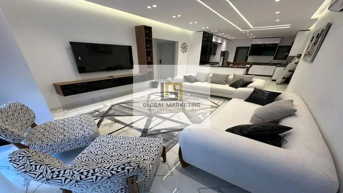 Modern furnished apartment for rent in Lake View
