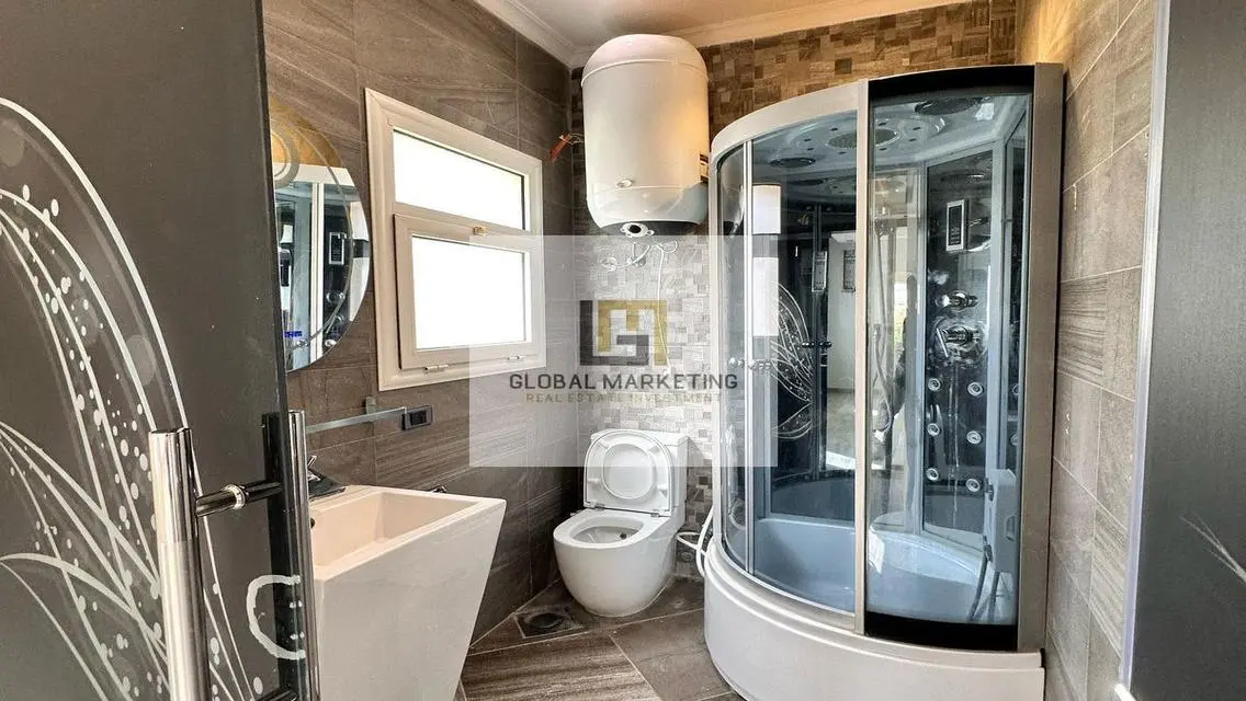 The most luxurious twin villa K &amp; ACs /MIVIDA