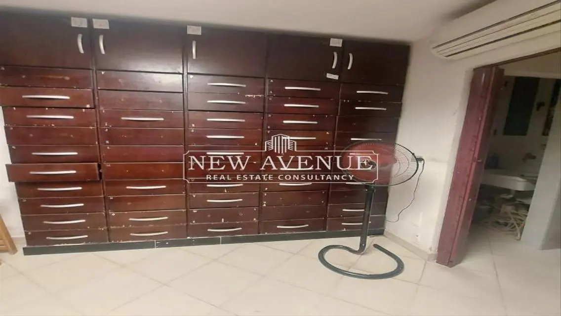 Luxurious Property with Spacious Area in the Heart of the City