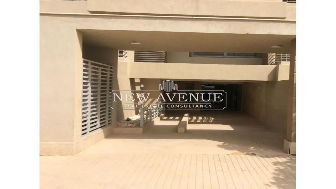 Apartment 263 meter very prime location 4 bedrooms
