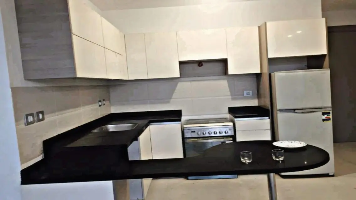 resale 3 br with roof terrace ready to move 