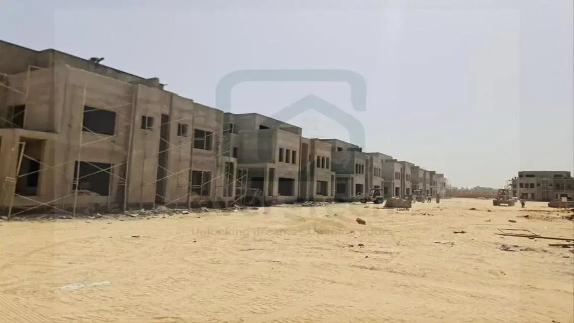 تويت هاوس مميز فى نايا نيو زايد بمقدم10%,قسط 9سنين